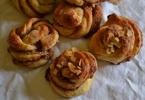 Bollos de cardamomo.jpg