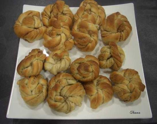 Bollos de cardamomo y canela..jpg