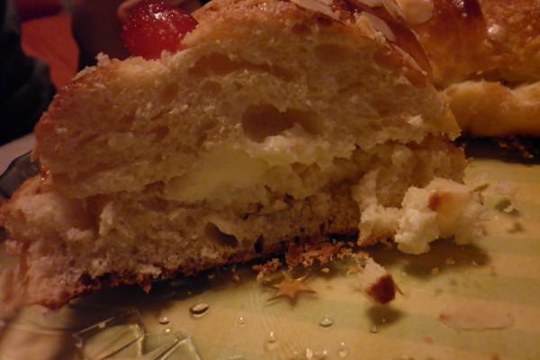 12-12-23 roscon con levadura relleno de nata 05.jpg