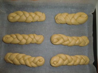 trenzas brioche antes del horno.jpg