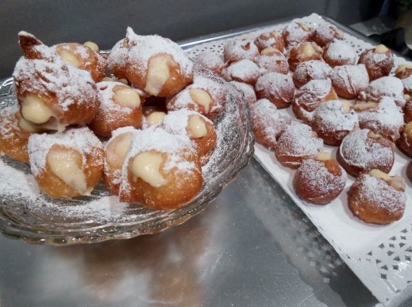 004 - bunyols de vent amb crema(600x450).jpg