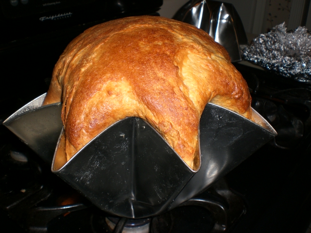 Pandoro recien sacado del horno