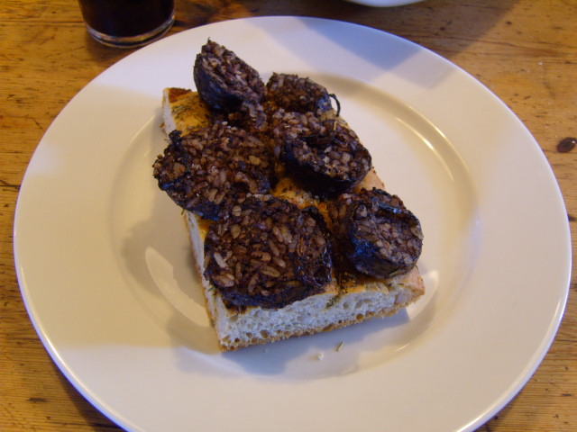 207 focaccia con morcilla