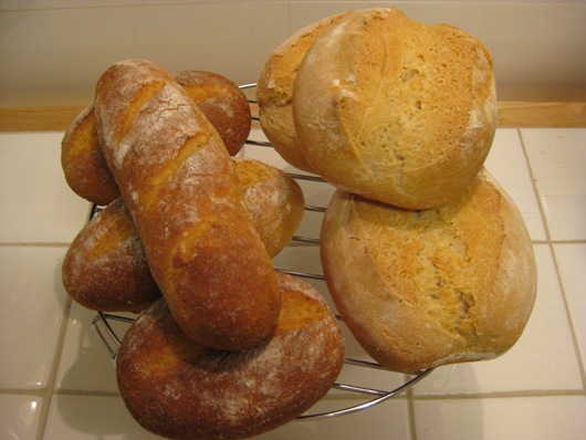 Bollitos de soja y prueba de Llonguets.JPG