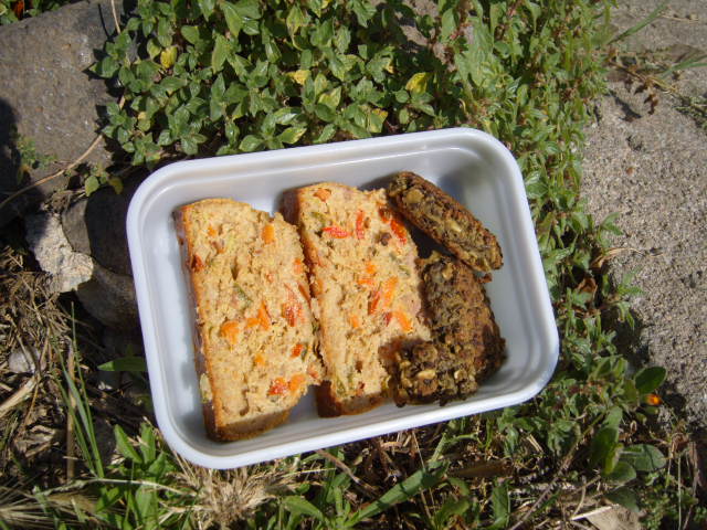 233 cake de tonyina i hamburgueses de llenties.JPG