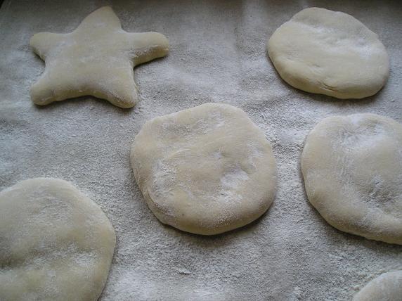 Molletes a punto de horno.JPG