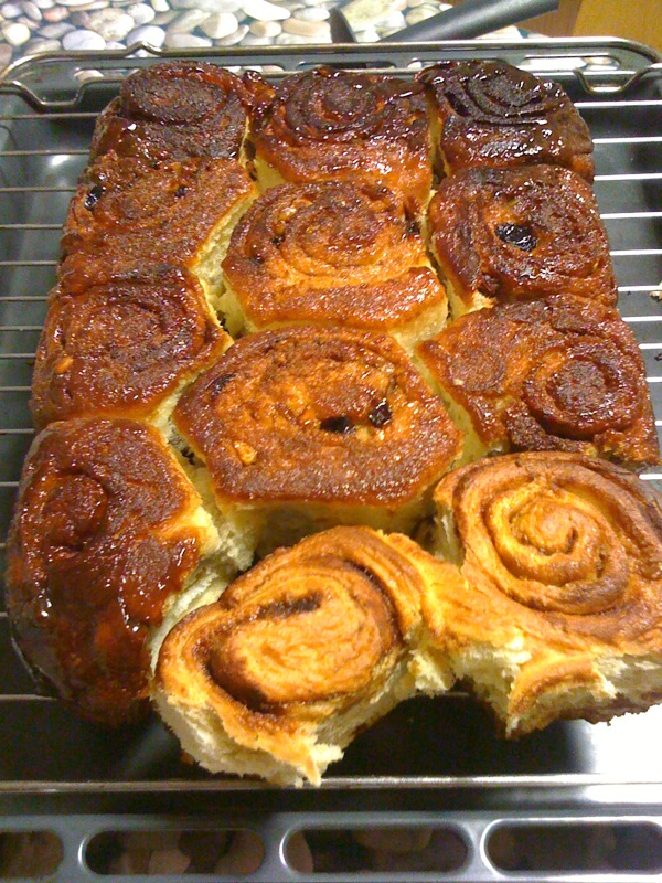 sticky buns.jpg